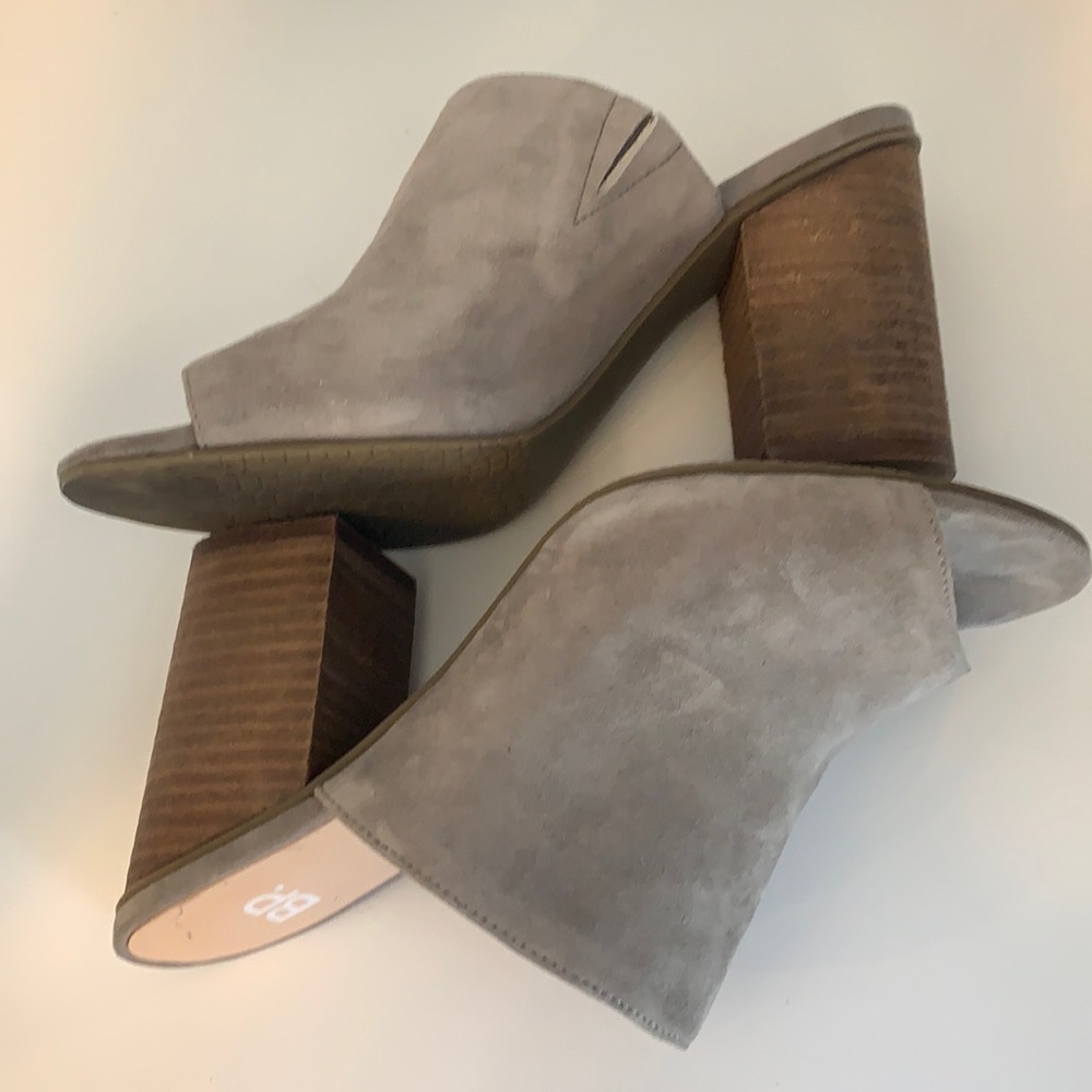 BP. Gray Suede Block Heels Leather 8M